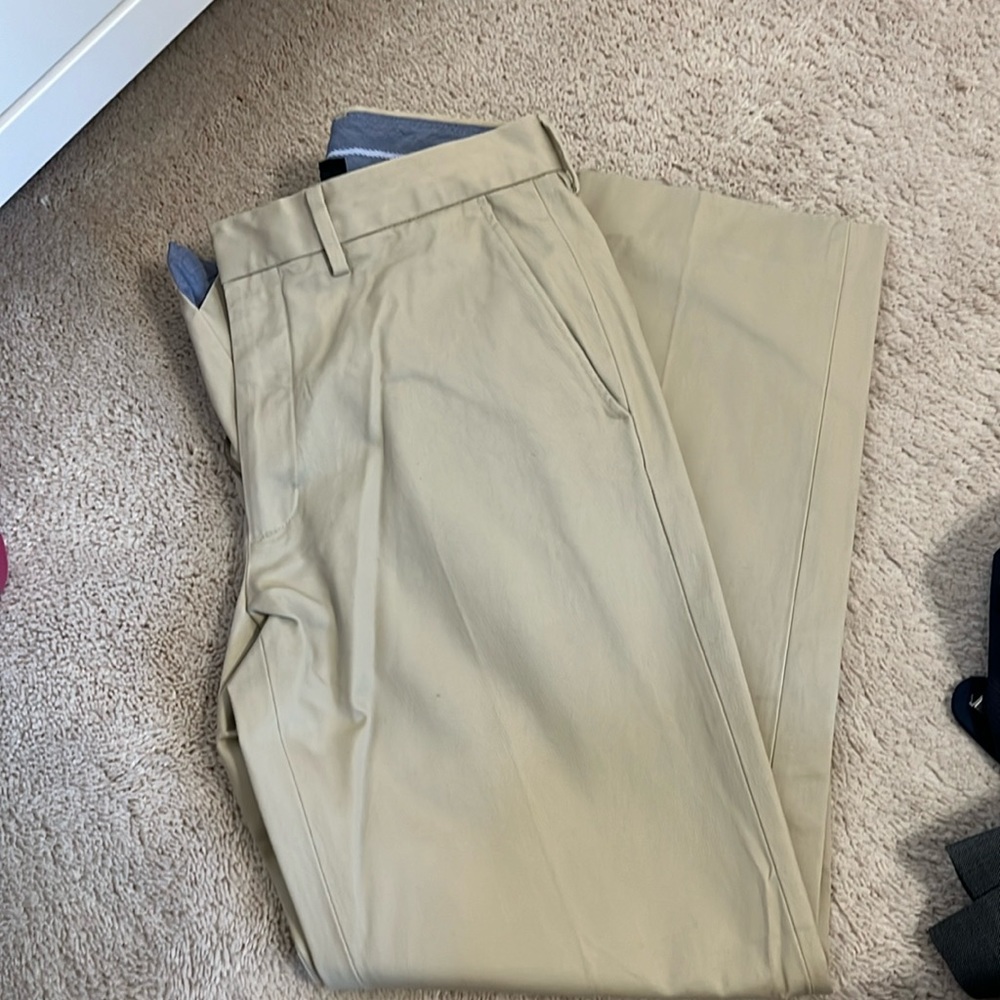 Men’s J Crew classic fit chino pants